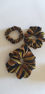 Load image into Gallery viewer, 100% SILK Handmade MEDIUM colored striped hair scrunchy
