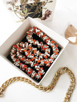 Load image into Gallery viewer, Handmade 100% silk Logo print Bath &amp; SPA headband
