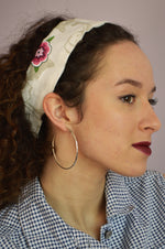 Load image into Gallery viewer, Handmade cream ornamented linen headband
