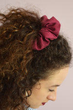 Load image into Gallery viewer, Handmade 100% linen burgundy red hair scrunchy
