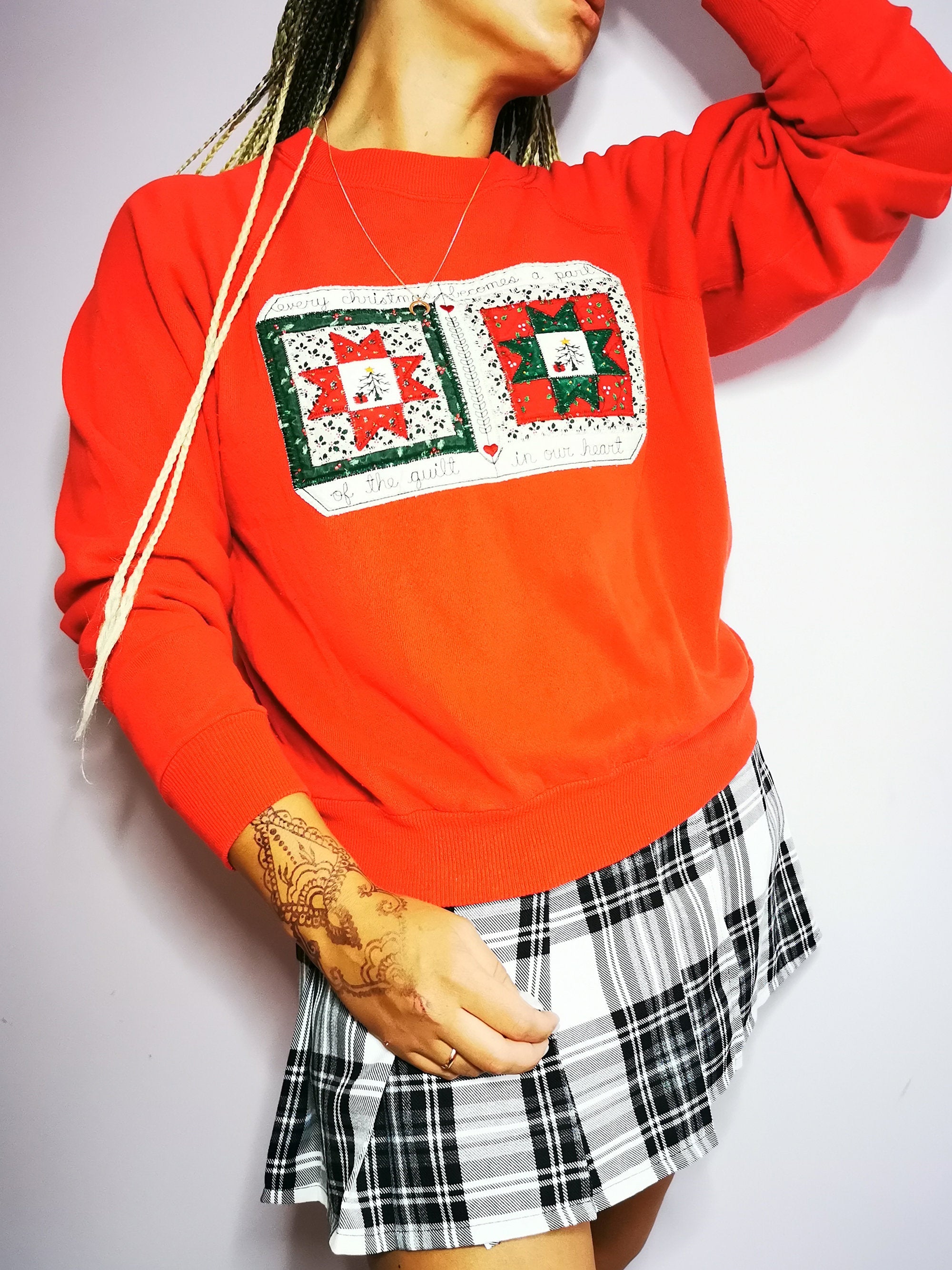 Vintage 90s Christmas slogan embroidered red sweatshirt top