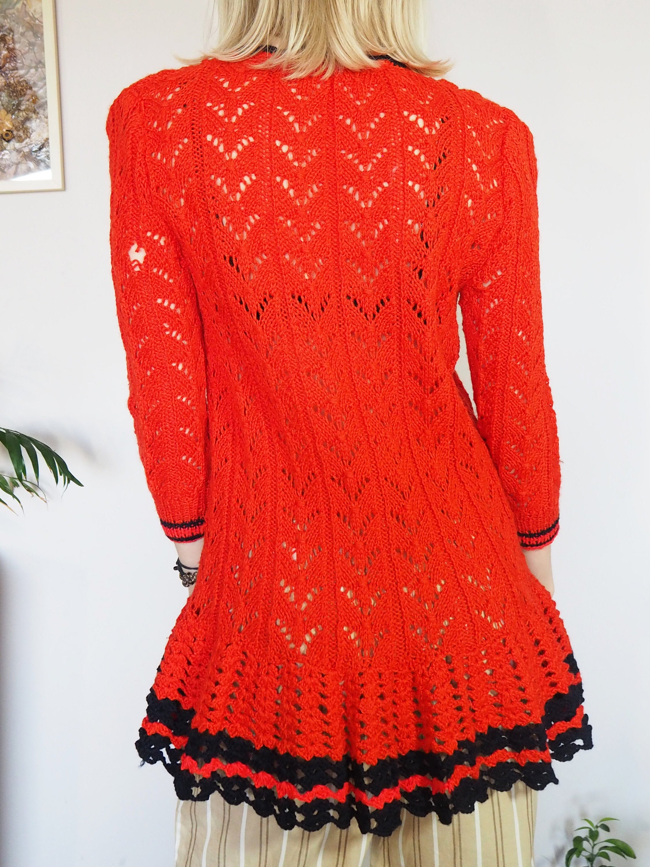 Vintage 70s minimalist knit red crochet handmade tunic top