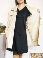 Load image into Gallery viewer, Vintage 80s beige minimalist buttoned thin raincoat
