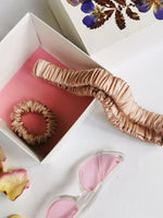 Load image into Gallery viewer, Handmade 2 pieces nude rose gold pink hair scrunchy &amp; Headband set
