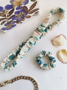 Handmade 2 pieces pastel white floral hair scrunchy & Headband set