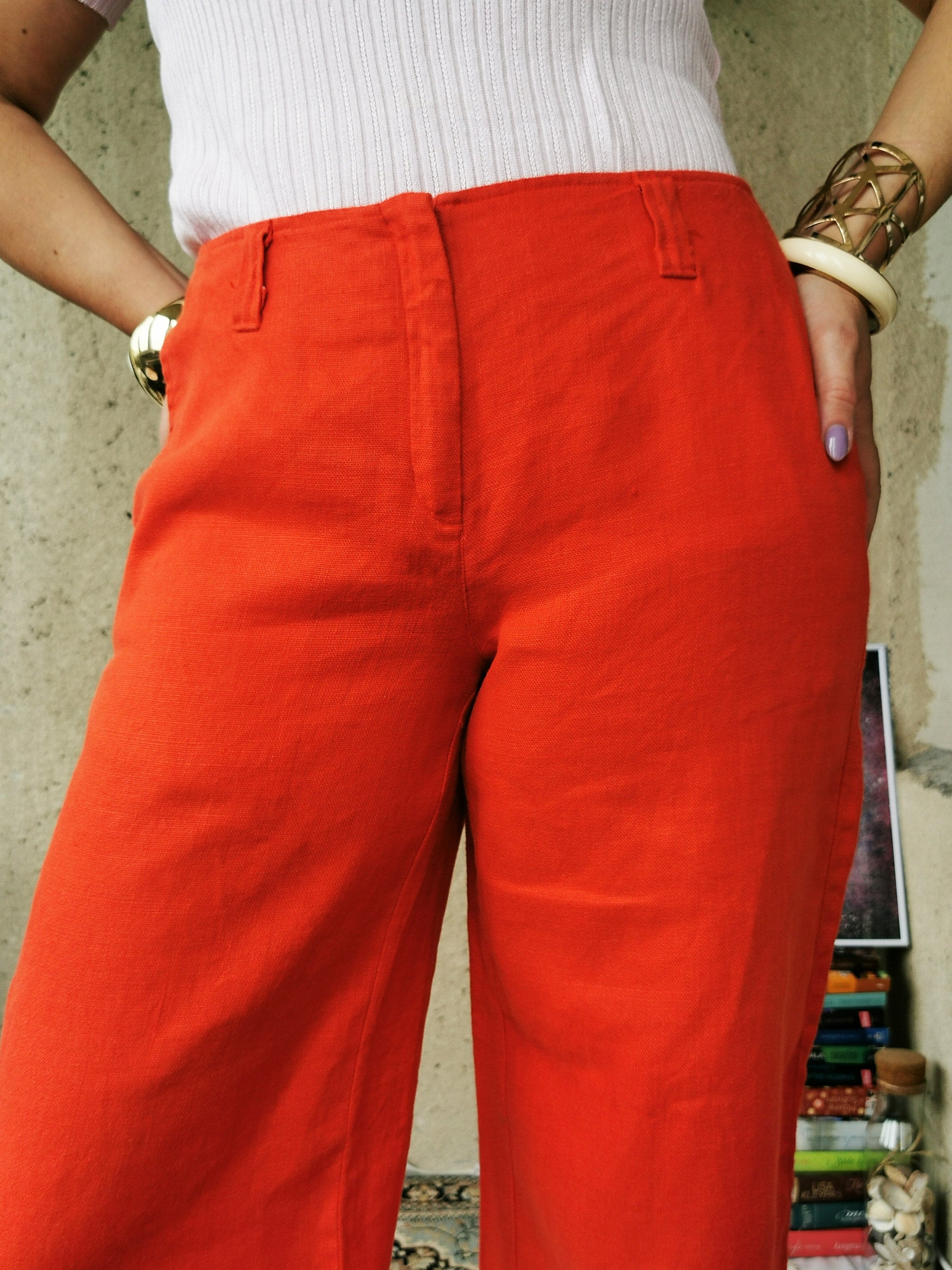Vintage 80s minimalist scarlet red linen Bermuda shorts