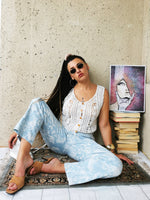 Load image into Gallery viewer, Vintage 90s Vintage high waist blue floral print jeans pants
