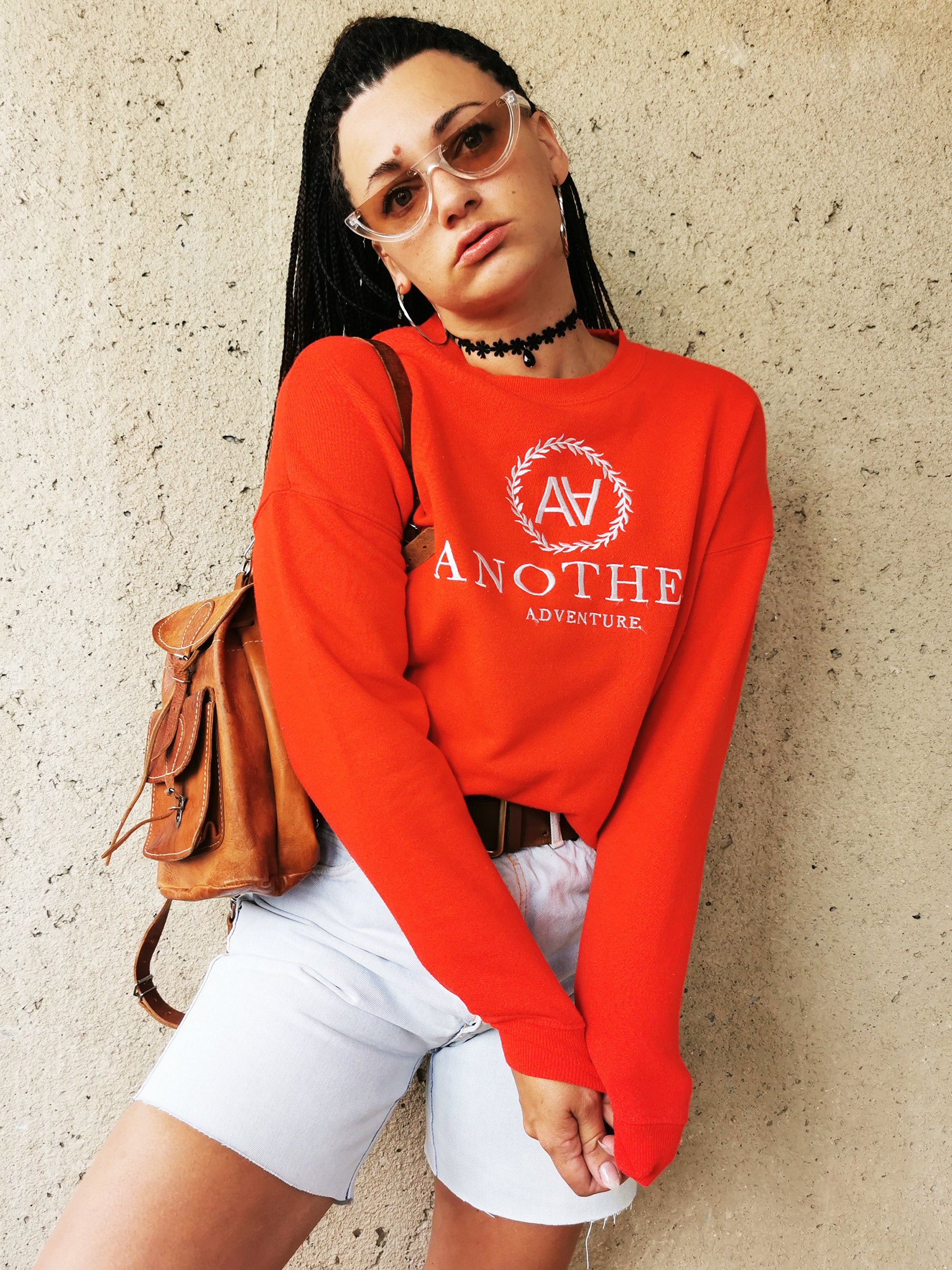 Vintage 90s Logo embroidered red sweatshirt top