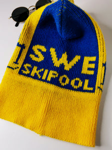 Vintage 90s slogan knitted winter hat in yellow