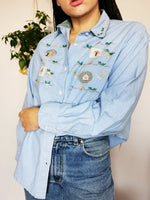 Load image into Gallery viewer, Vintage 90s Wood print applique oversized unisex shirt top
