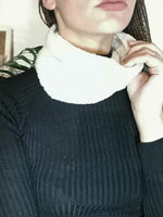 Load image into Gallery viewer, 100% merino wool Handmade knitted one color neck warmer ring shawl
