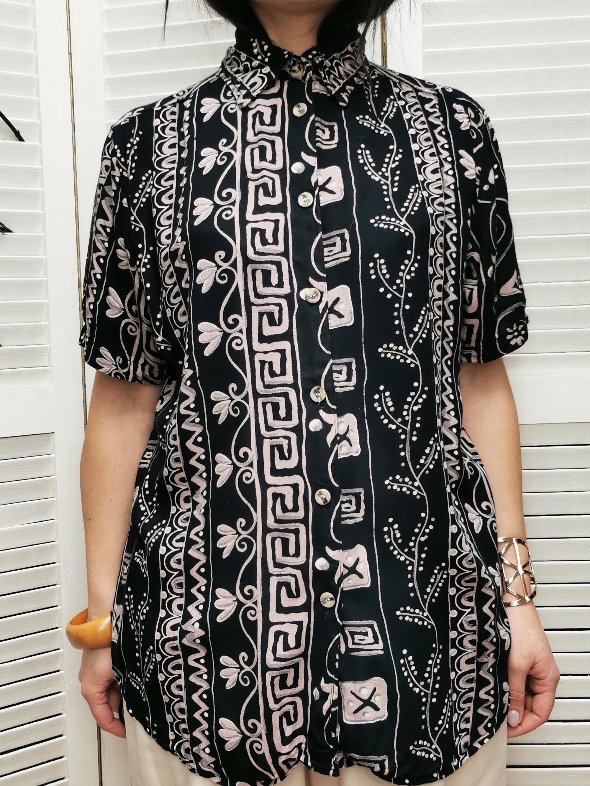 Vintage 90s abstract print oversized unisex shirt blouse
