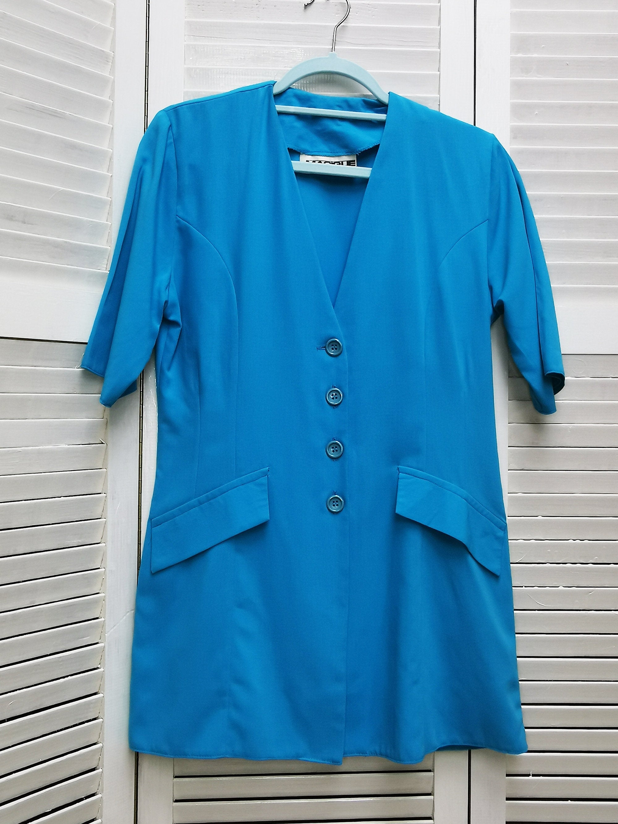 Vintage 80s minimalist blue button down long blouse top