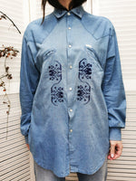 Load image into Gallery viewer, Vintage 90s denim-like blue oversize unisex shirt
