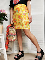 Load image into Gallery viewer, Vintage 90s yellow floral print mini pencil skirt
