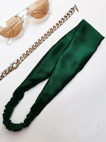 Load image into Gallery viewer, Handmade 100% silk emerald green hair secure headband
