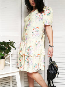 Vintage 80s pastel yellow floral summer dress