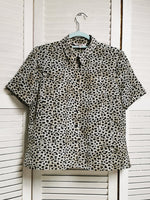 Load image into Gallery viewer, Vintage 90s animal print shirt blouse top
