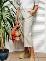 Load image into Gallery viewer, Vintage 80s neutral embroidery long Bermuda summer shorts

