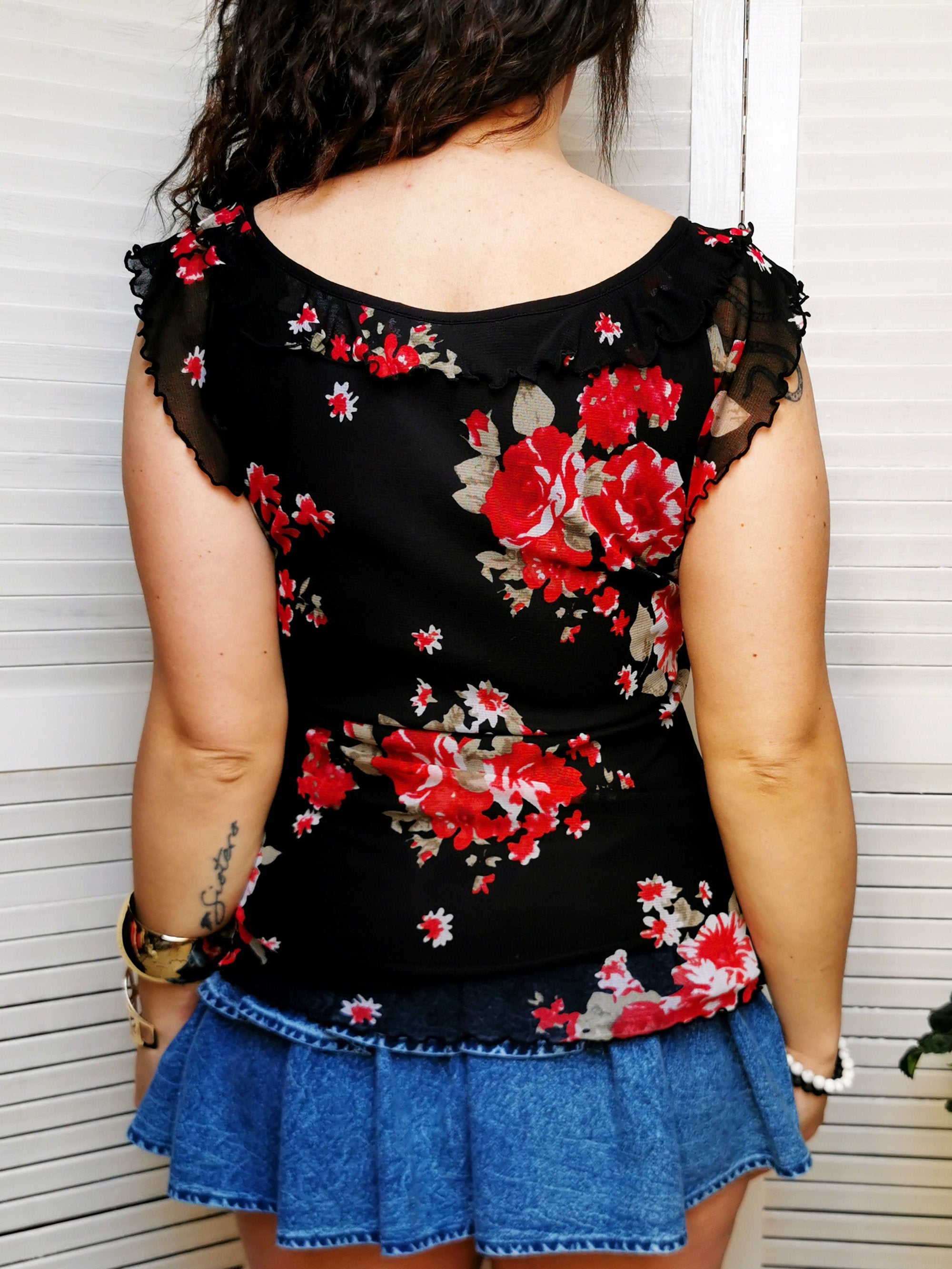 Vintage 90s black floral mesh ruffle blouse top