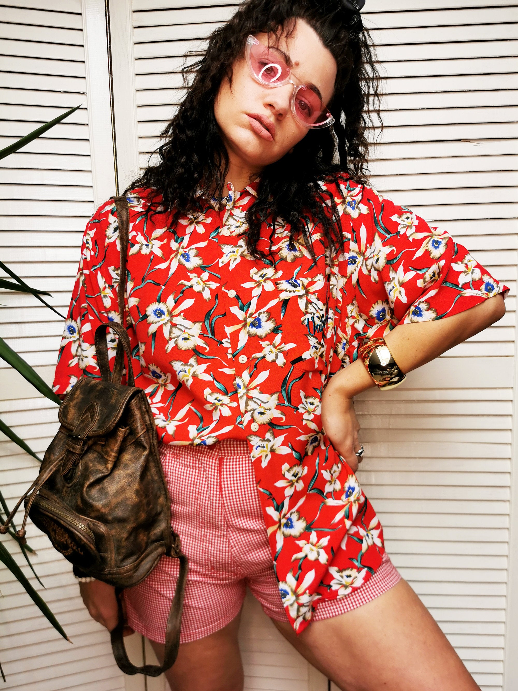 Vintage 90s red Hawaii floral print shirt blouse