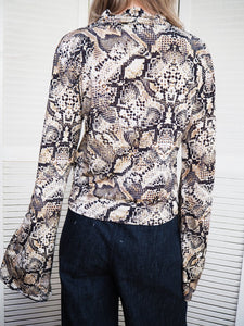 Vintage 90s snake print flare sleeve rollneck top blouse