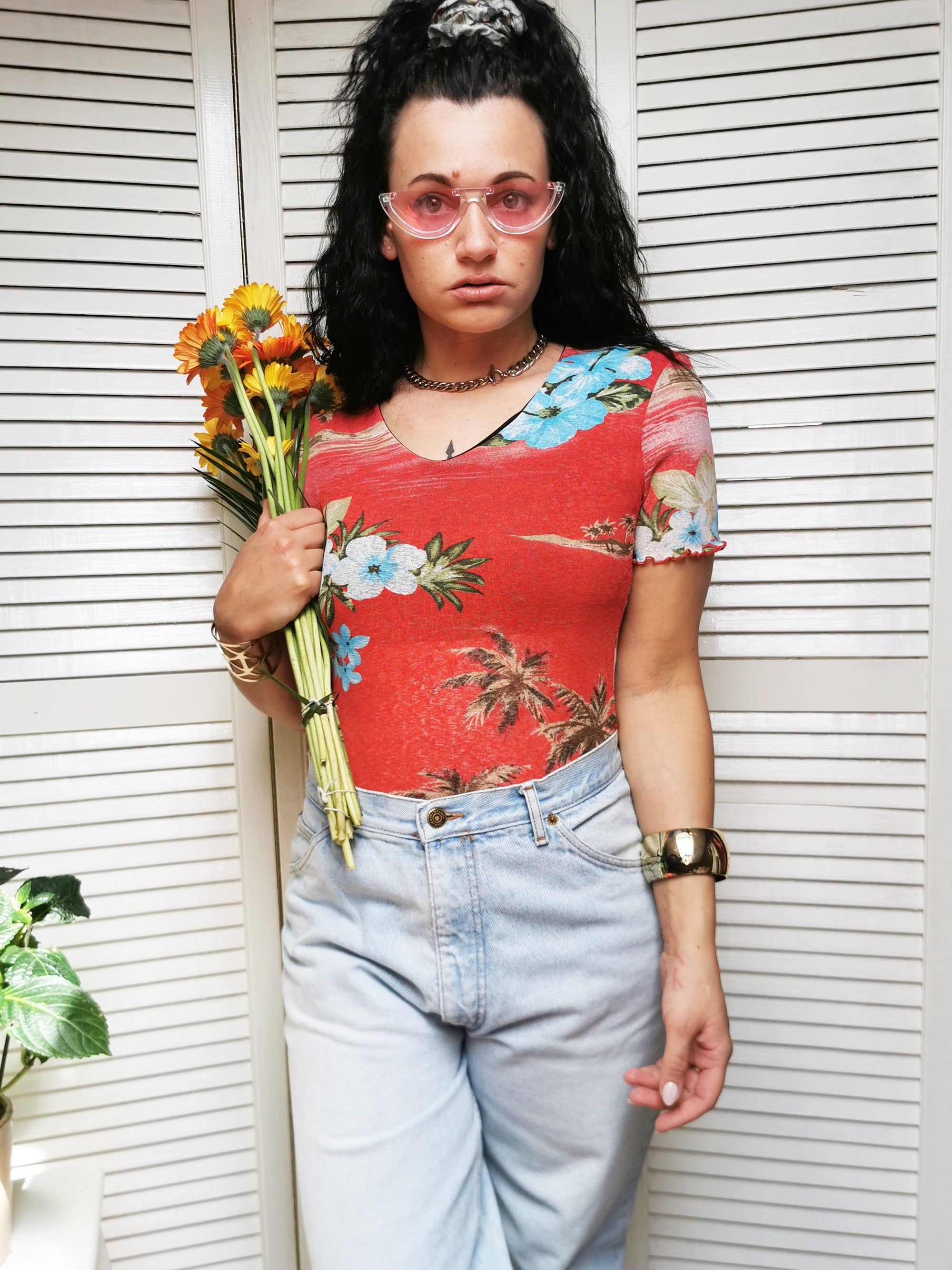 Vintage 90s red Hawaii print mesh tee blouse top