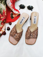 Load image into Gallery viewer, Vintage 90s square toe brown mid heel slippers sandals
