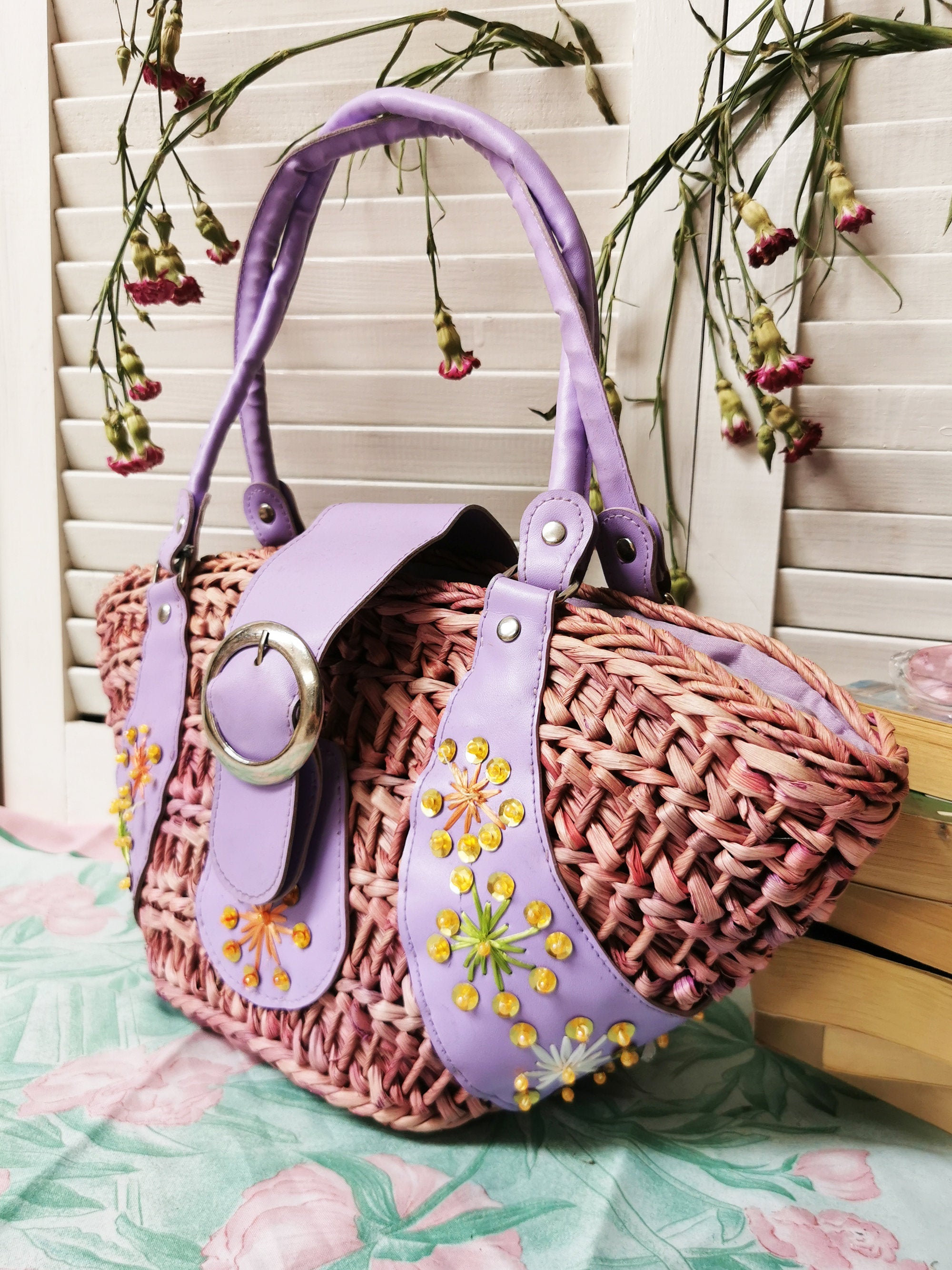 Vintage 90s pastel pink straw knit beaded shoulder bag