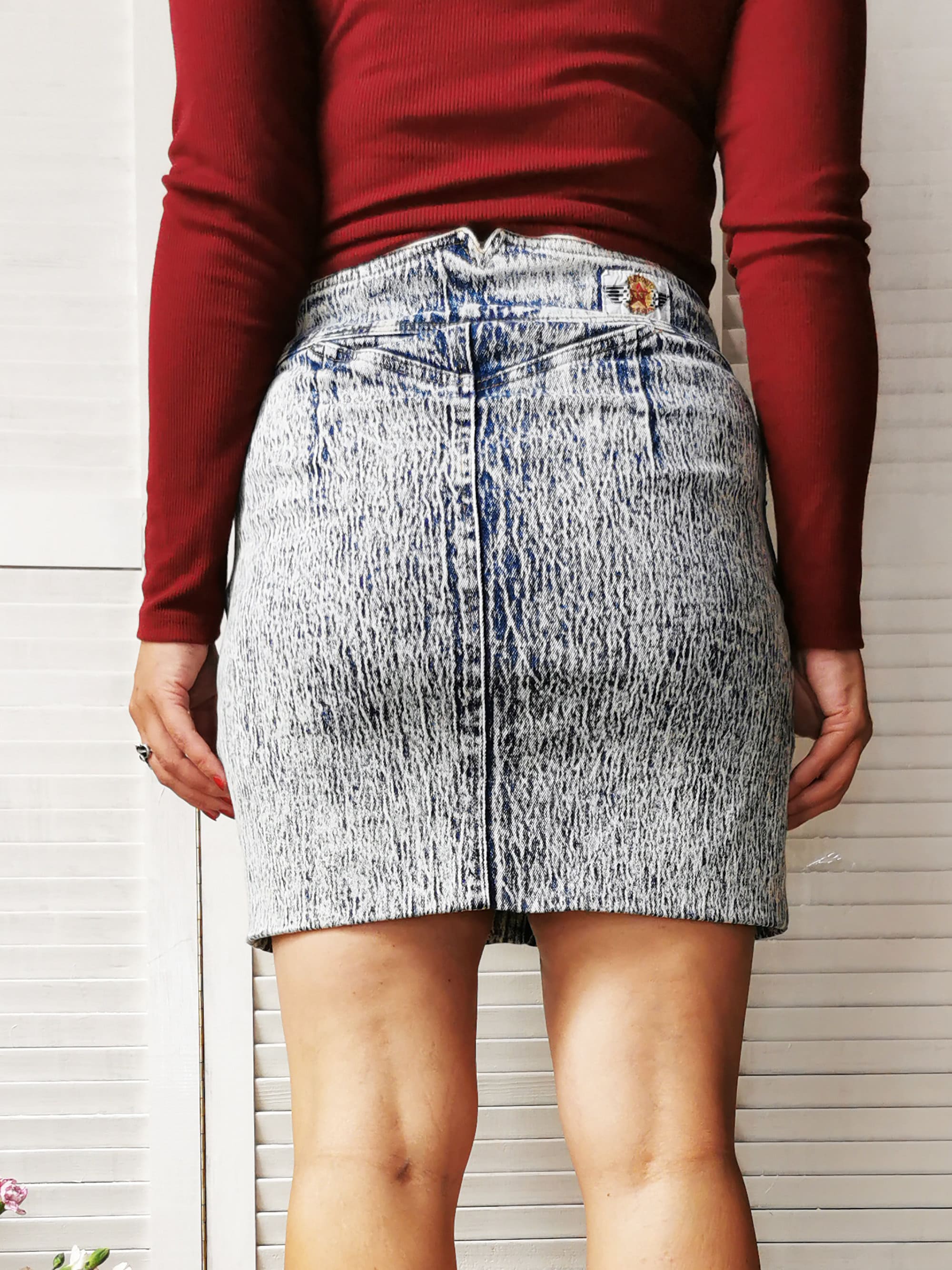 Vintage 90s Kitsch stonewashed denim mini skirt