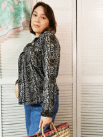 Load image into Gallery viewer, Vintage 90s snakeskin print jersey oversize blouse
