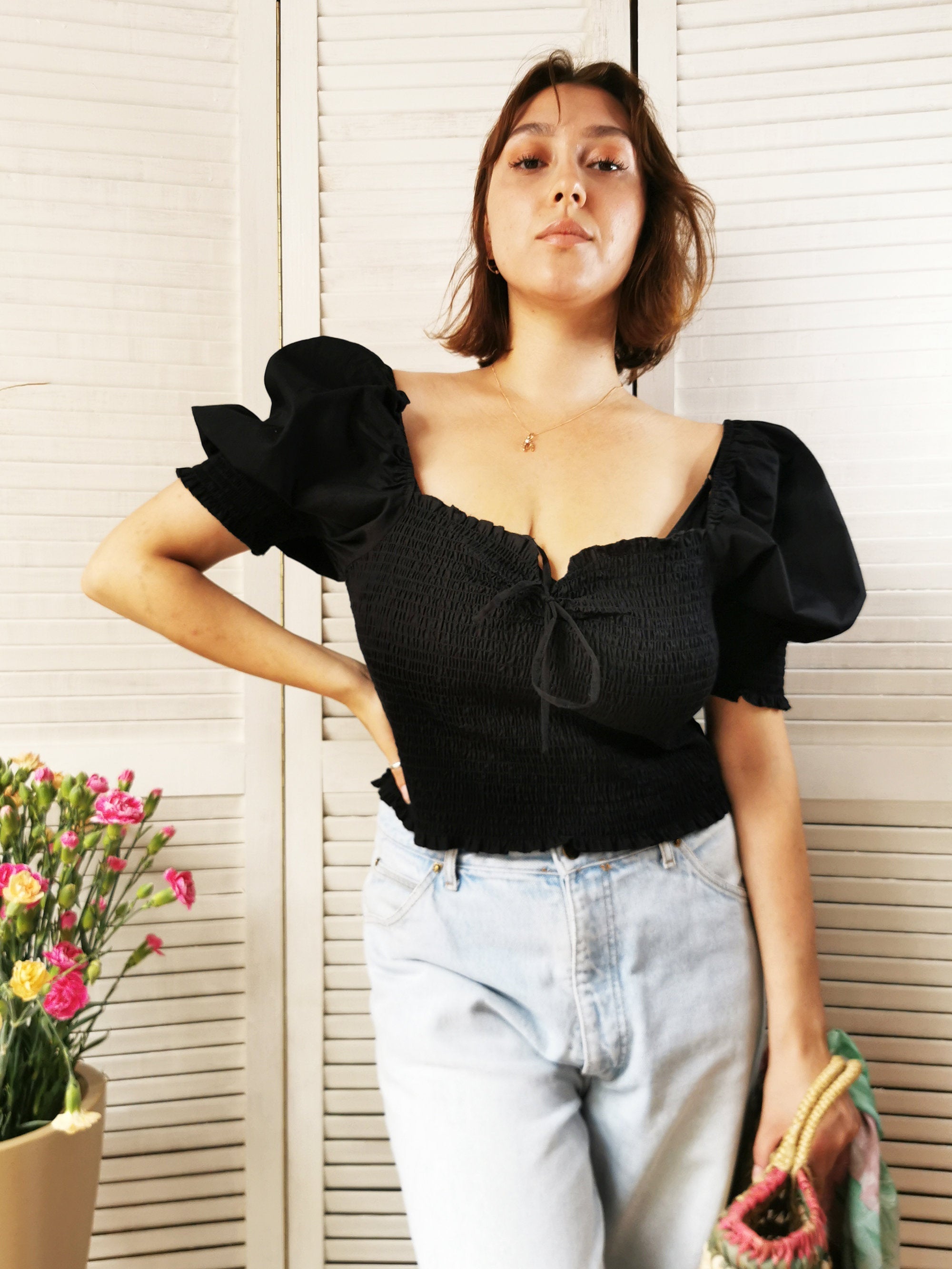 Vintage 90s 00s black puff sleeve crop top