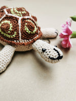 Load image into Gallery viewer, Handmade crochet Turtle keychain
