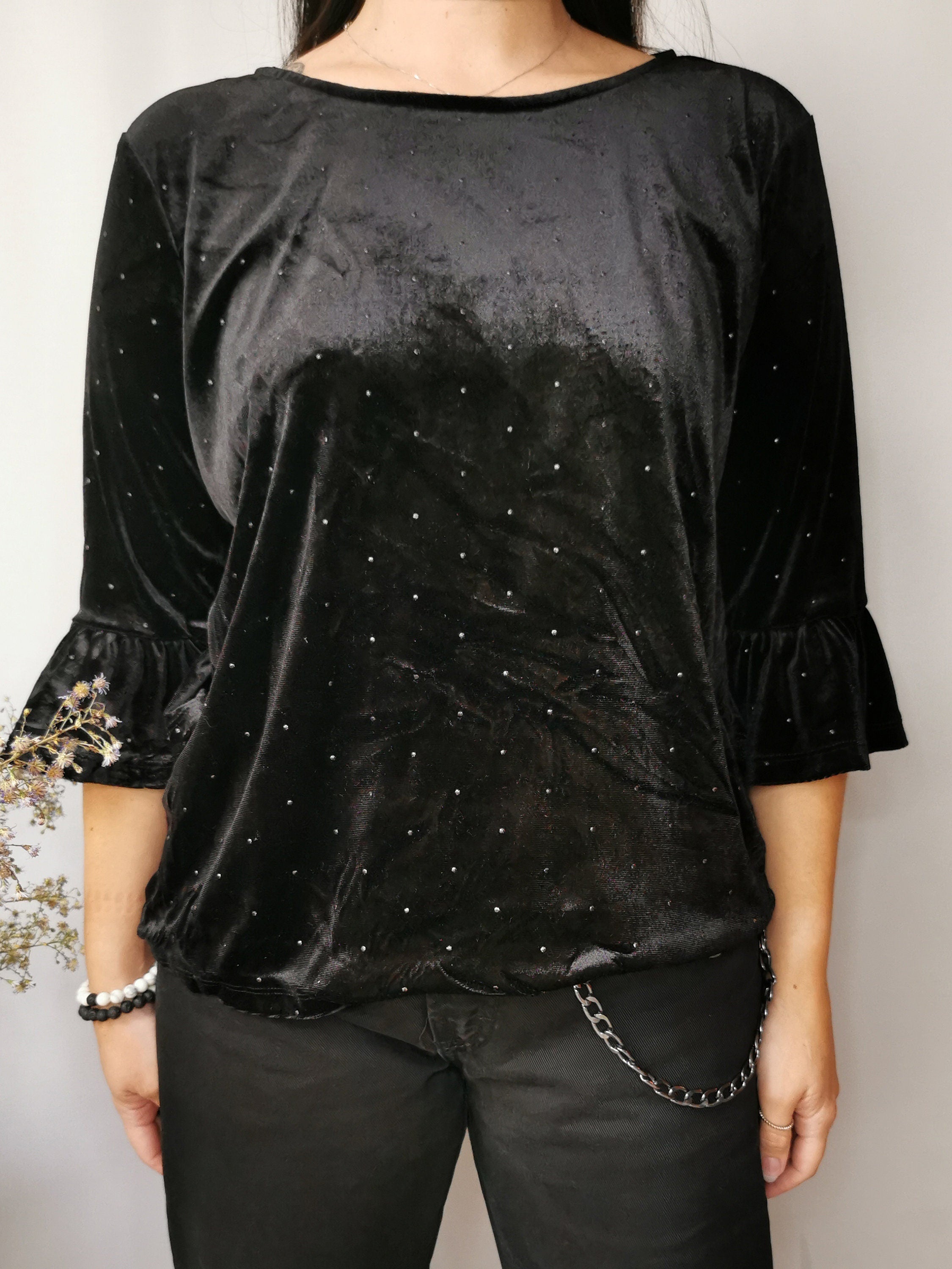 Vintage 90s black flare sleeve velveteen top