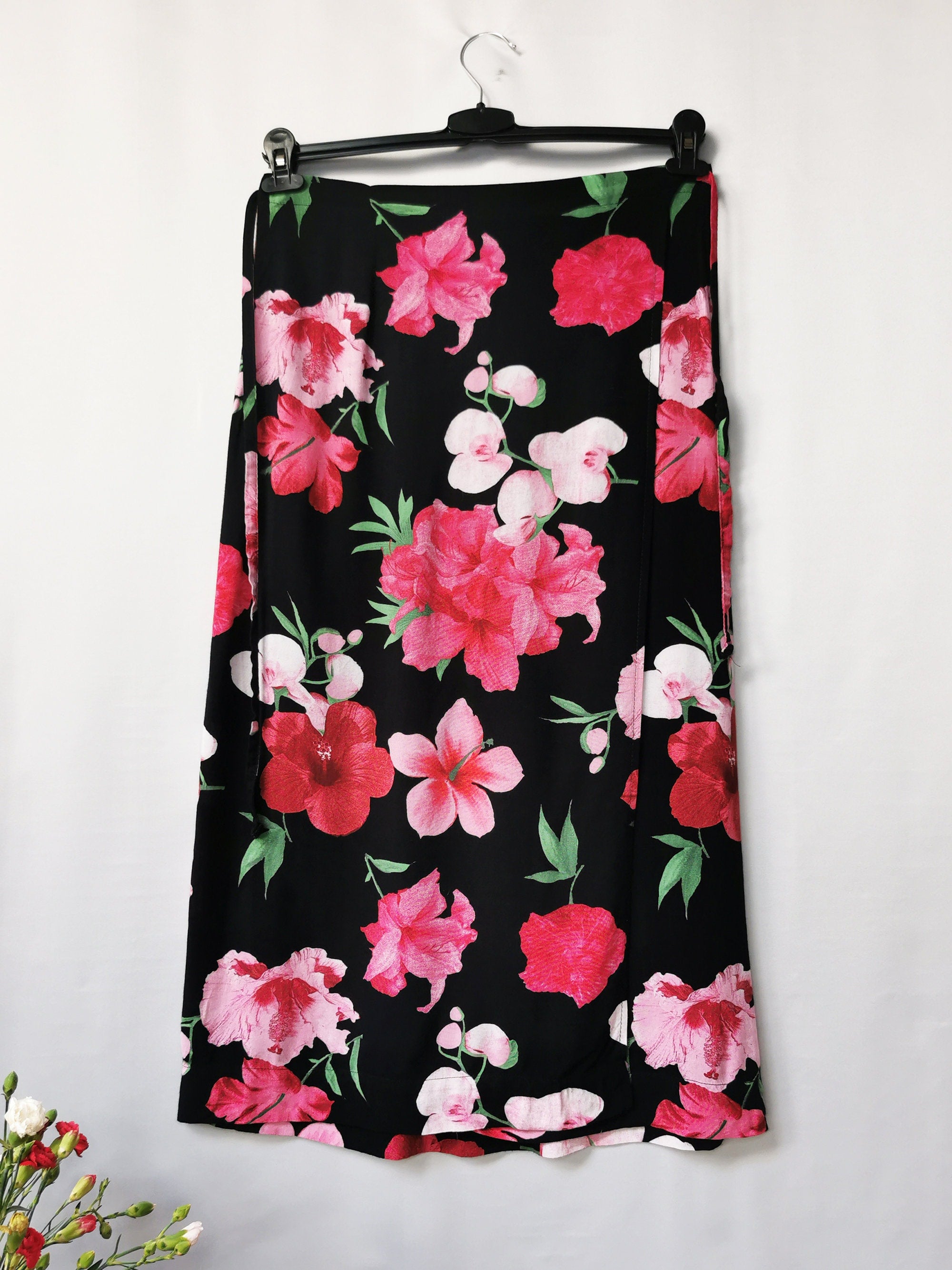 Vintage 90s black Rose print wrap maxi skirt