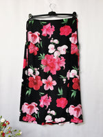 Load image into Gallery viewer, Vintage 90s black Rose print wrap maxi skirt
