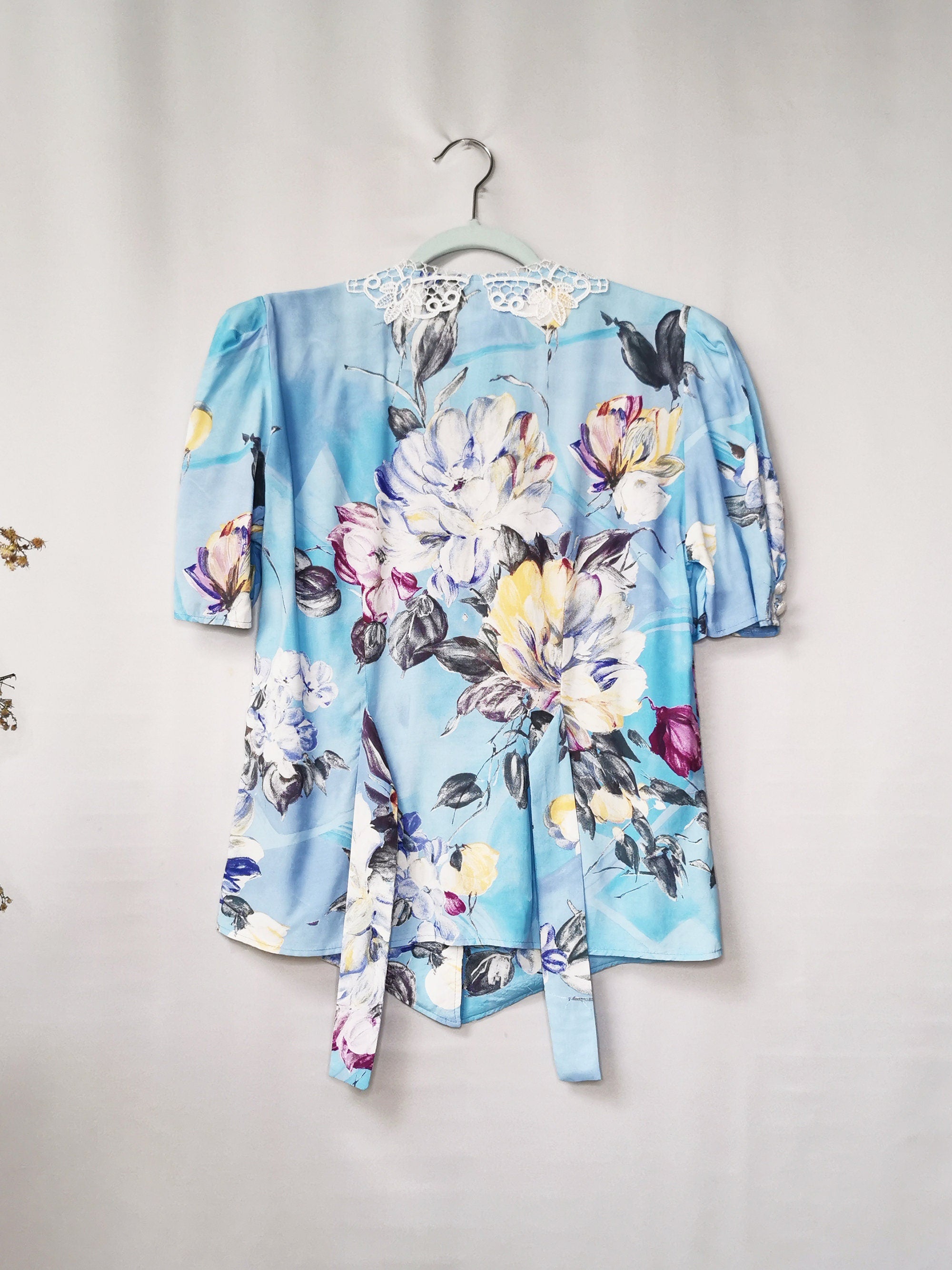 Vintage 80s pastel blue floral print smart blouse top