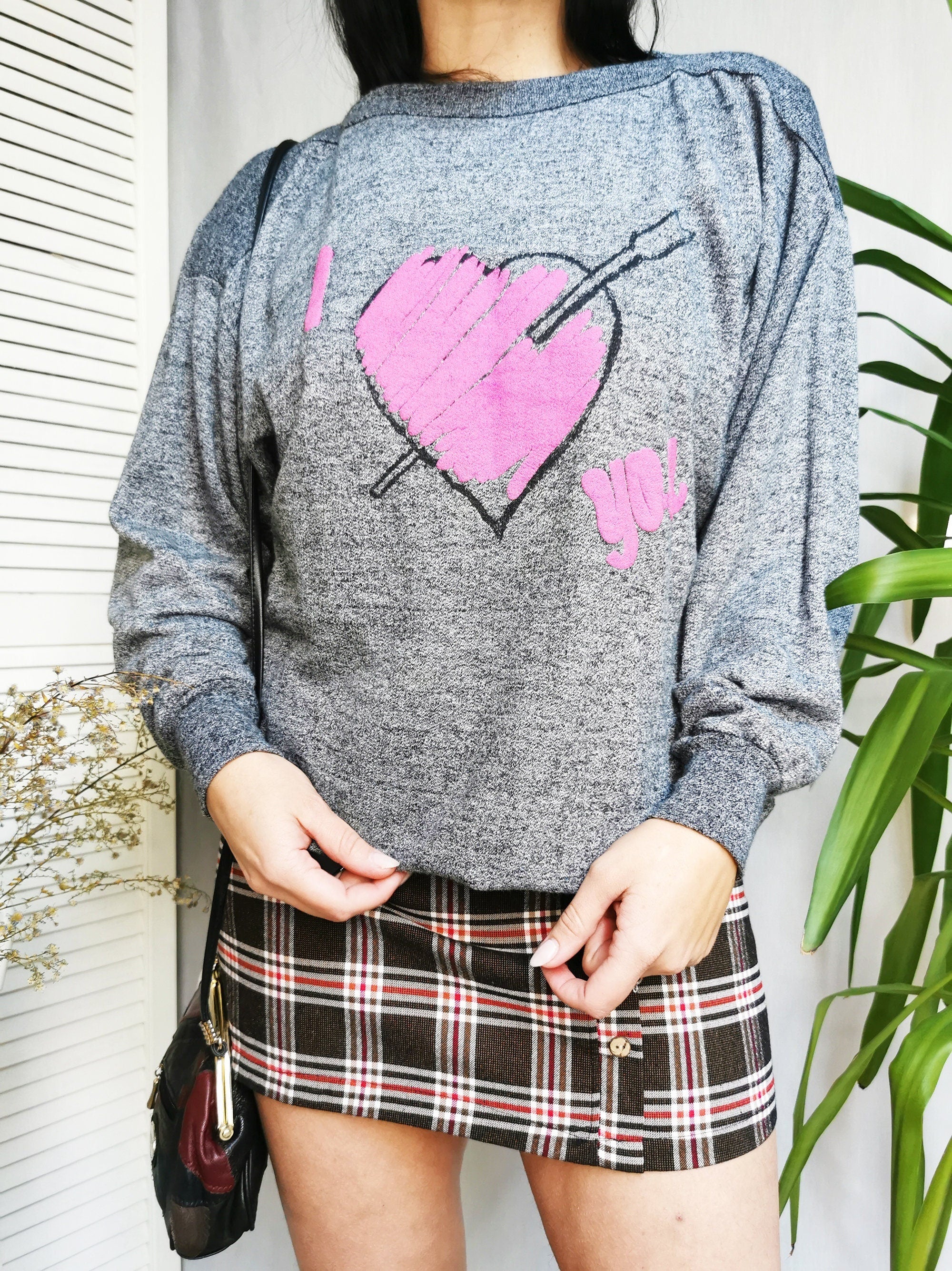 Vintage 90s grey heart print oversized sweatshirt