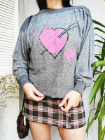 Load image into Gallery viewer, Vintage 90s grey heart print oversized sweatshirt
