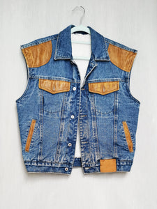 Vintage 90s blue Western denim vest gilet with Sherpa lining