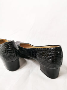 Vintage 90s mid heel reptile pattern square toe pumps shoes