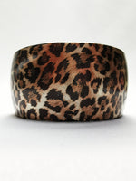 Load image into Gallery viewer, Y2K vintage plastic brown animal print round bracelet
