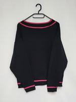 Load image into Gallery viewer, Vintage 90s black minimalist embroidered sweatshirt jumper
