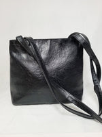 Load image into Gallery viewer, Vintage 90s black leather reptile print tote shoulder bag
