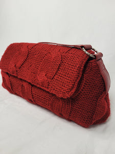 Vintage 90s red knitted baguette shoulder bag