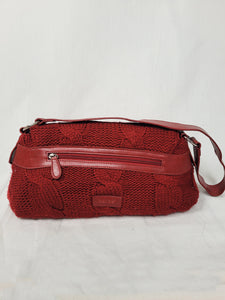 Vintage 90s red knitted baguette shoulder bag