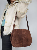 Load image into Gallery viewer, Vintage 90s brown suede Bohemian shoulder bag
