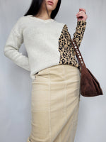 Load image into Gallery viewer, Vintage 90s beige animal print minimalist jumper top
