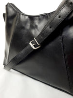 Load image into Gallery viewer, Vintage 90s minimalist black leather shoulder bag
