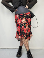 Load image into Gallery viewer, Vintage 00s roses print chiffon asymmetric skirt
